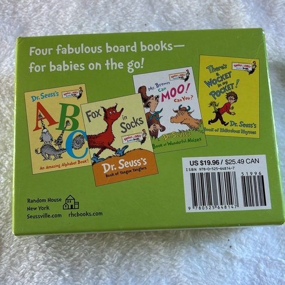 NWT The littlee green box of bright and early board books by Dr Seuss- set of 4 - Picture 2 of 5